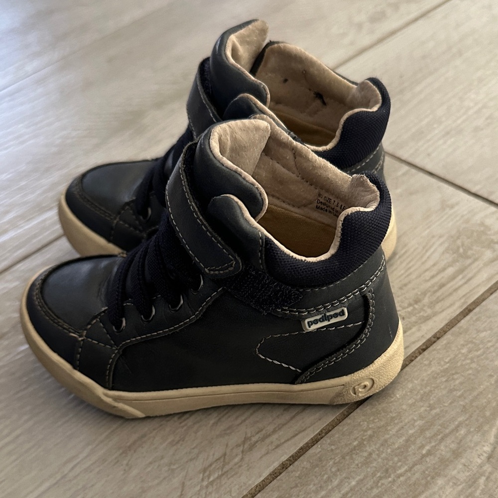 Pediped Navy and Cream Kids High-Top Sneakers